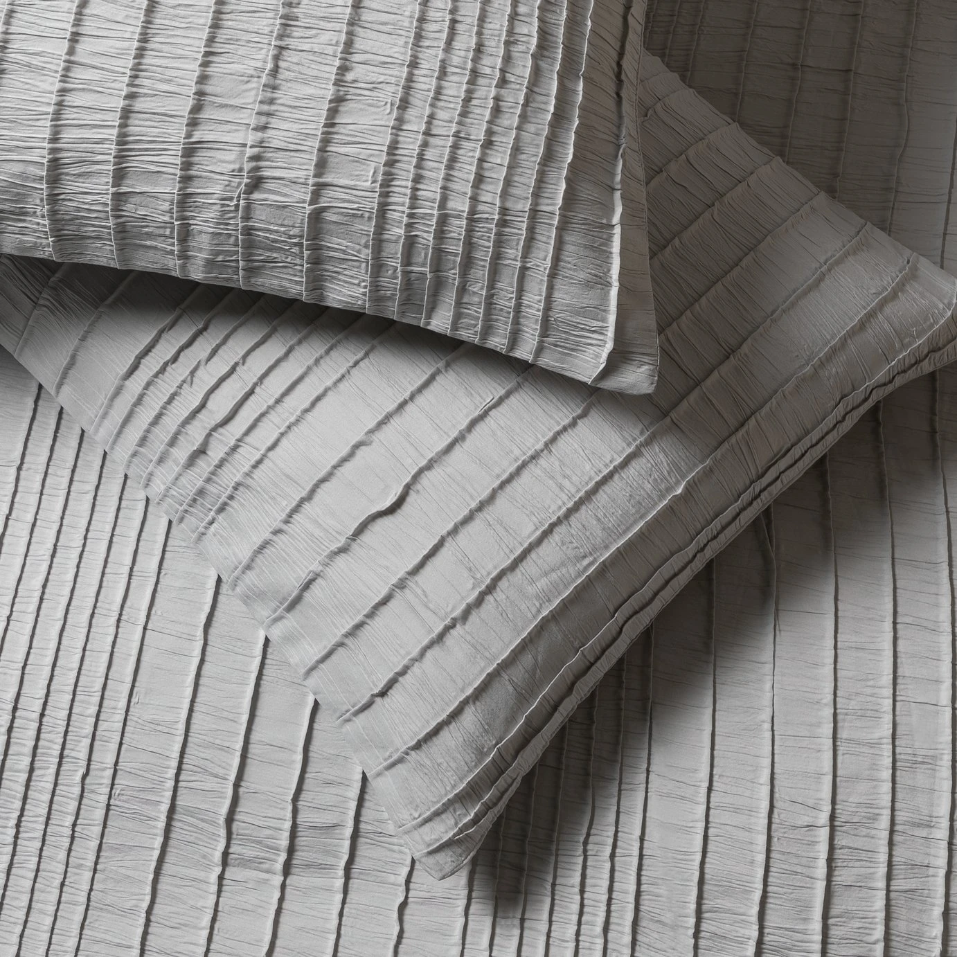 Habitat Crinkle Grey Bedding Set - Single Habitat Crinkle Grey Bedding Set - Single -Habitat Furni Sales 1232420 R Z003A