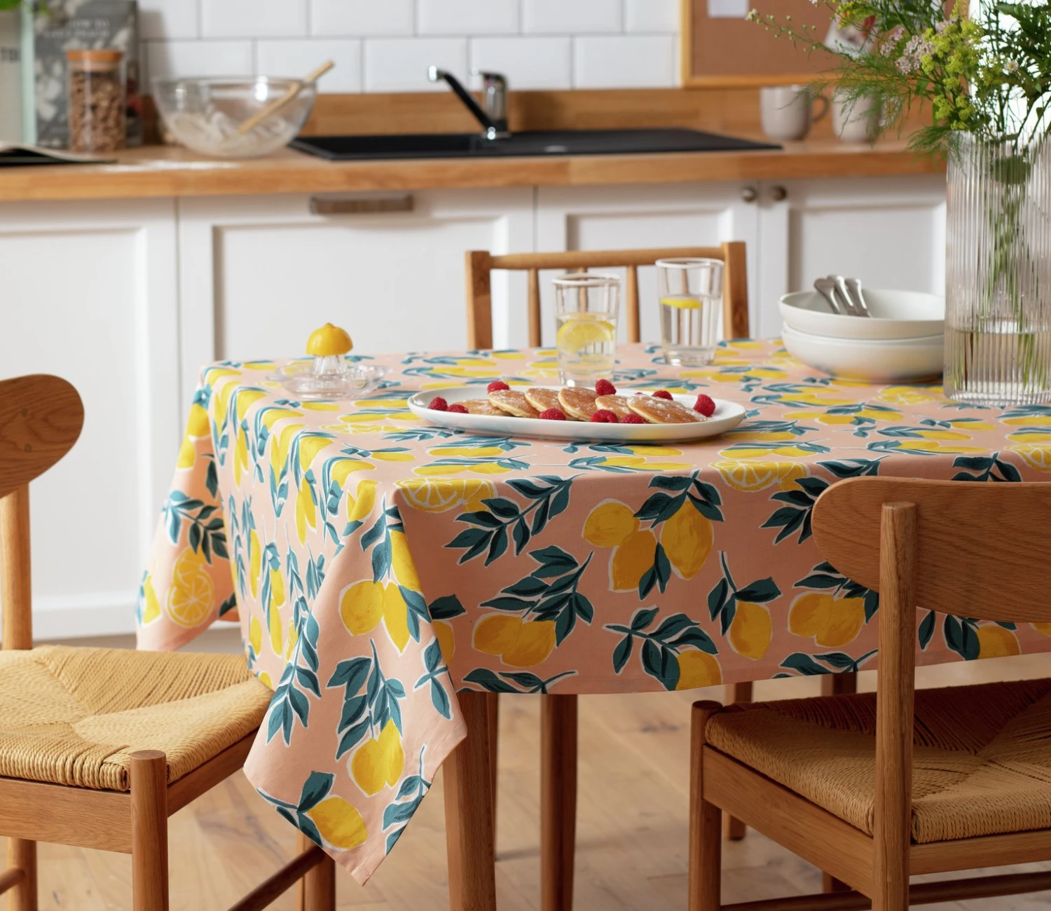 Habitat Lemons Wipe Clean Tablecloth - Multicoloured Habitat Lemons Wipe Clean Tablecloth - Multicoloured -Habitat Furni Sales 1234404 R Z001C