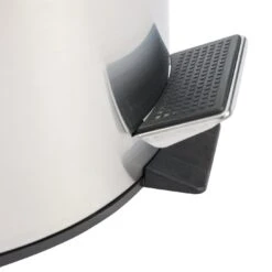 Habitat 12 Litre Round Pedal Bin - Silver -Habitat Furni Sales 1933286 R Z003A