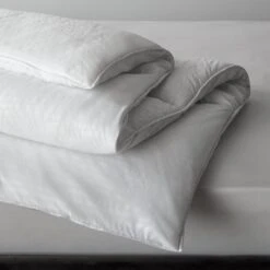 Habitat Feels Like Down 10.5 Tog Duvet - Double -Habitat Furni Sales 8143691 R Z004C