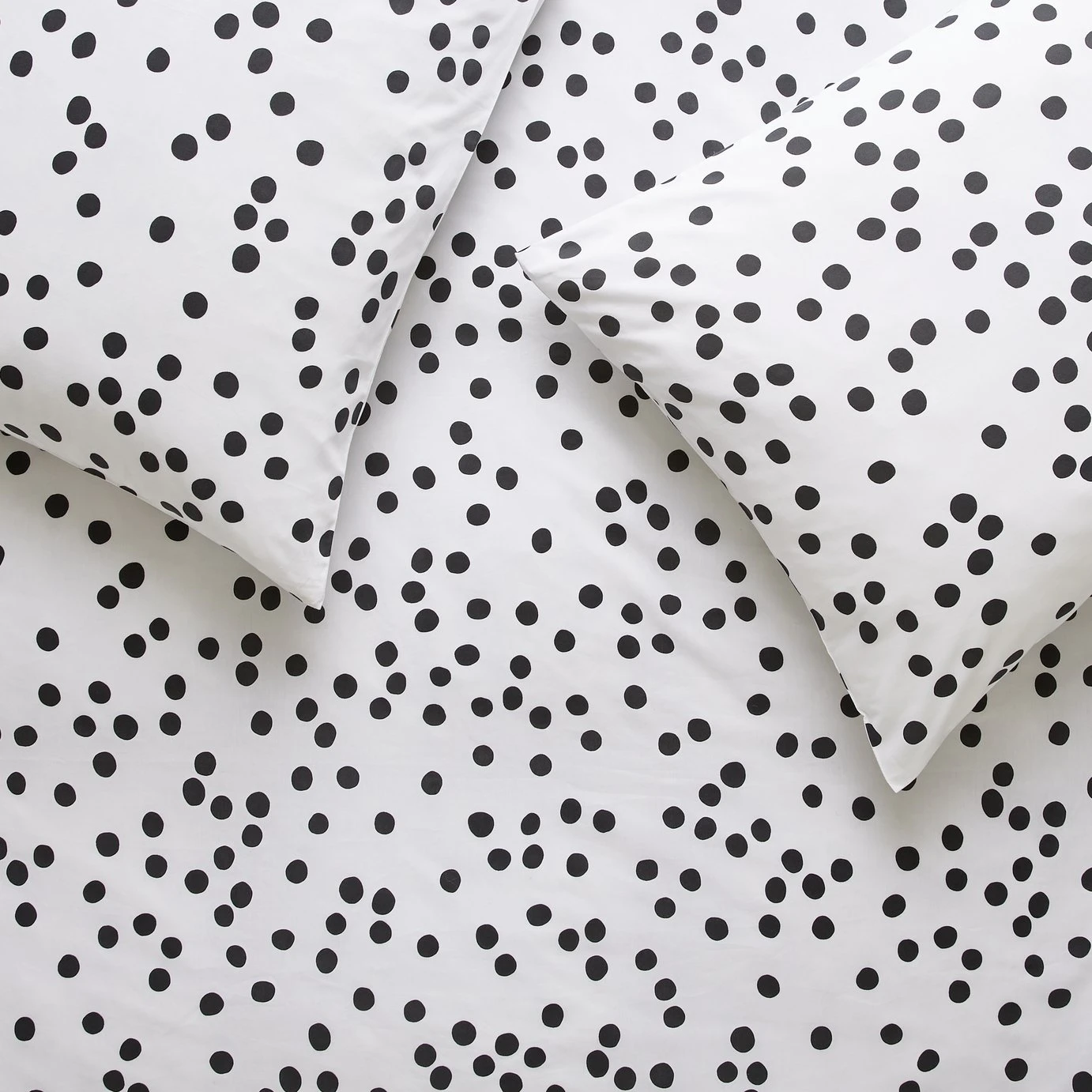 Habitat Cotton Dot Penny White & Black Bedding Set - Single Habitat Cotton Dot Penny White & Black Bedding Set - Single -Habitat Furni Sales 9199747 R Z005A