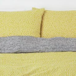 Habitat Betsy Yellow & White Reversible Bedding Set - Single -Habitat Furni Sales 9378623 R Z005A