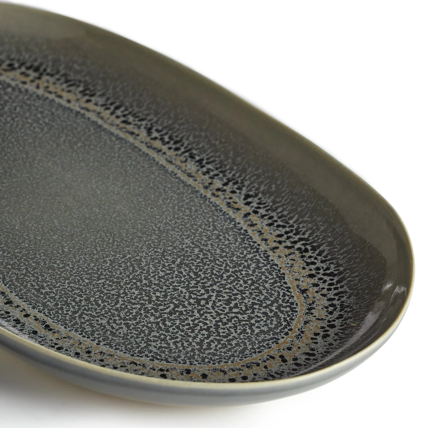 Habitat Evora Stoneware Serving Platter - Green Habitat Evora Stoneware Serving Platter - Green -Habitat Furni Sales 9437605 R Z002A