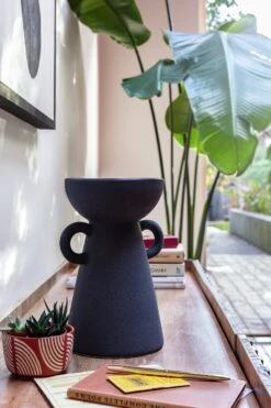 Habitat Large Ceramic Vase With Handles - Black -Habitat Furni Sales 9509131 R Z005C