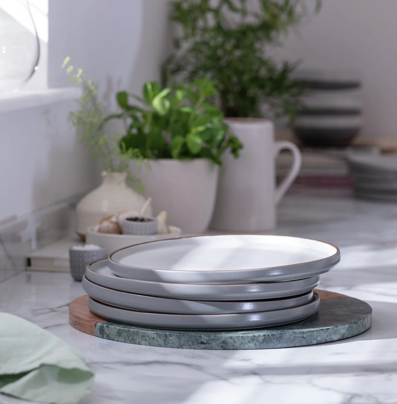 Habitat Speckle 4 Piece Stoneware Dinner Plate - Grey Habitat Speckle 4 Piece Stoneware Dinner Plate - Grey -Habitat Furni Sales 9529575 R Z001C
