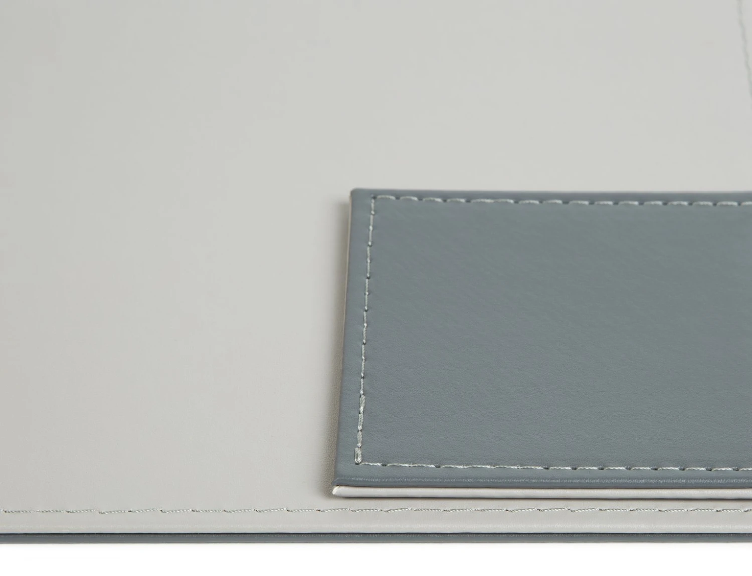 Habitat Faux Leather Set of 4 Placemats and Coasters Set Habitat Faux Leather Set Of 4 Placemats And Coasters Set -Habitat Furni Sales 9531453 R Z004A