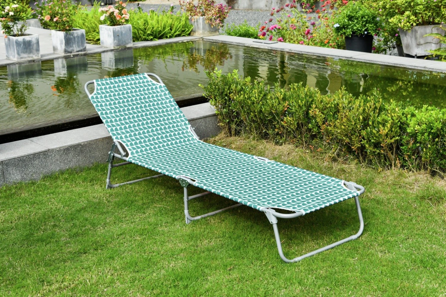 Habitat Global Leaf Folding Sun Lounger - Green Habitat Global Leaf Folding Sun Lounger - Green -Habitat Furni Sales 9545047 R Z002C