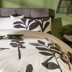 Habitat Cotton Floral Black & White Bedding Set - Double -Habitat Furni Sales 9547791 R Z004A