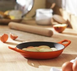 Habitat 20cm Round Cast Iron Oven Dish - Orange