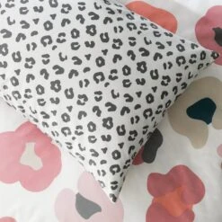 Habitat Animal Print White Kids Bedding Set - Single 3 Habitat Animal Print White Kids Bedding Set - Single -Habitat Furni Sales 9600054 R Z003A