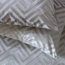 Habitat Geo Velvet Silver Bedding Set - Single -Habitat Furni Sales 9621356 R Z003A