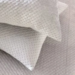 Habitat Pinsonic Velvet Plain Grey Bedding Set - Double -Habitat Furni Sales 9649338 R Z003A